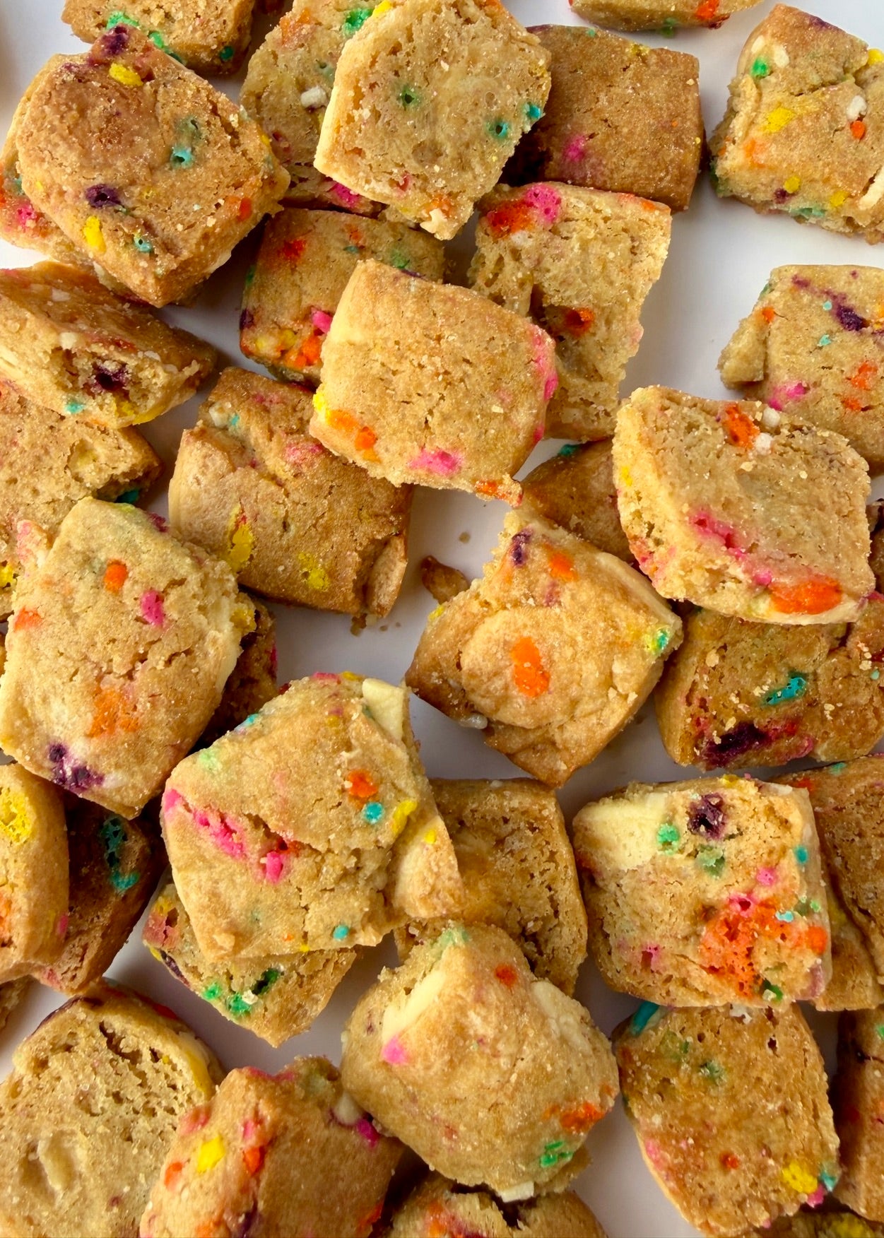cookie tjips. - funfetti